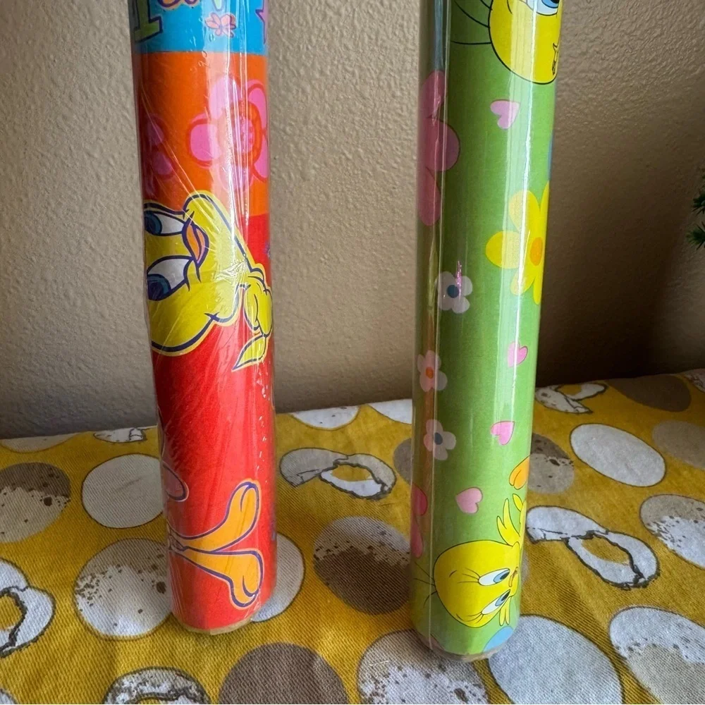Vintage 1999/2000 Hallmark NIP Tweety Bird wrapping paper tubes set of 2